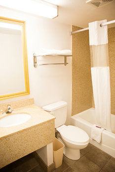 Laquinta - Arcadia Hotel 2*