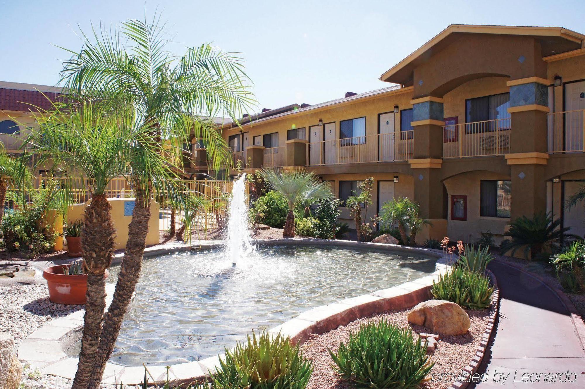Laquinta - Arcadia Hotel 2*