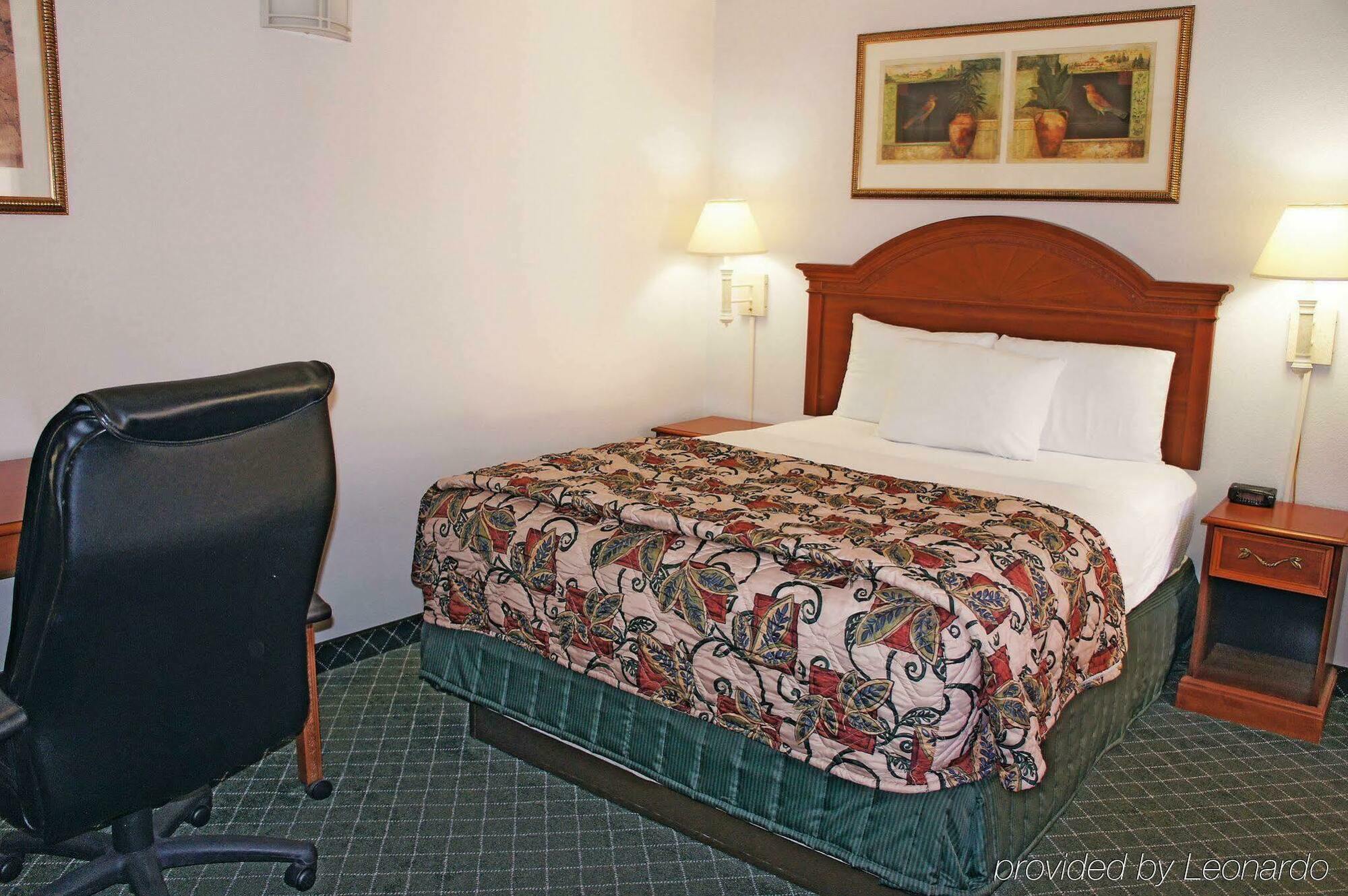 Laquinta - Arcadia Hotel 2*